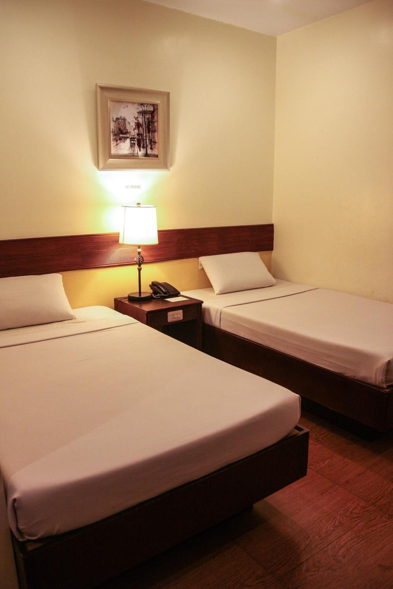 De Luxe Hotel Cagayan de Oro Luaran gambar