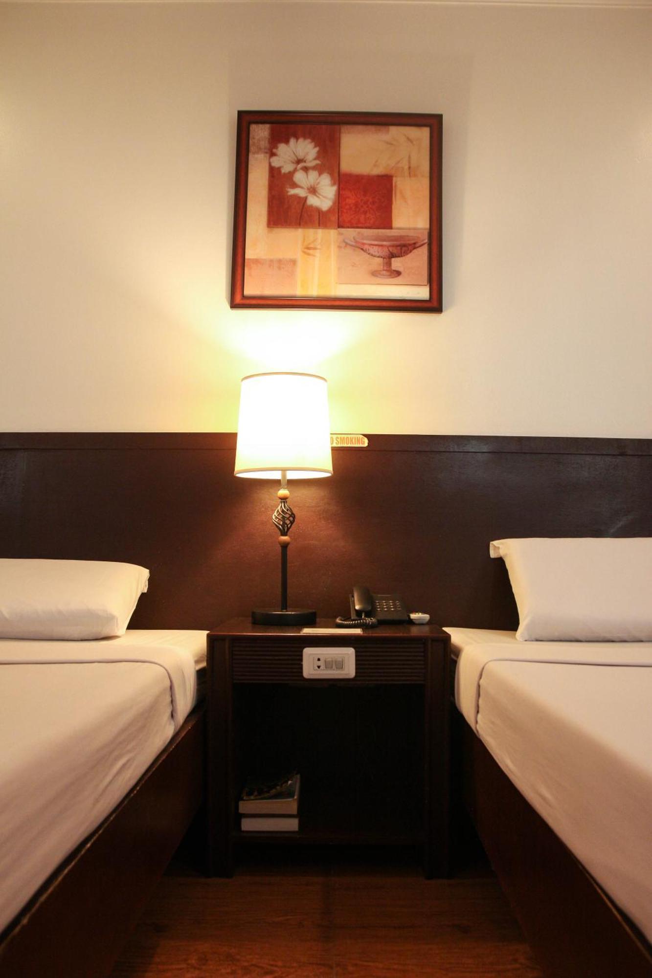 De Luxe Hotel Cagayan de Oro Luaran gambar