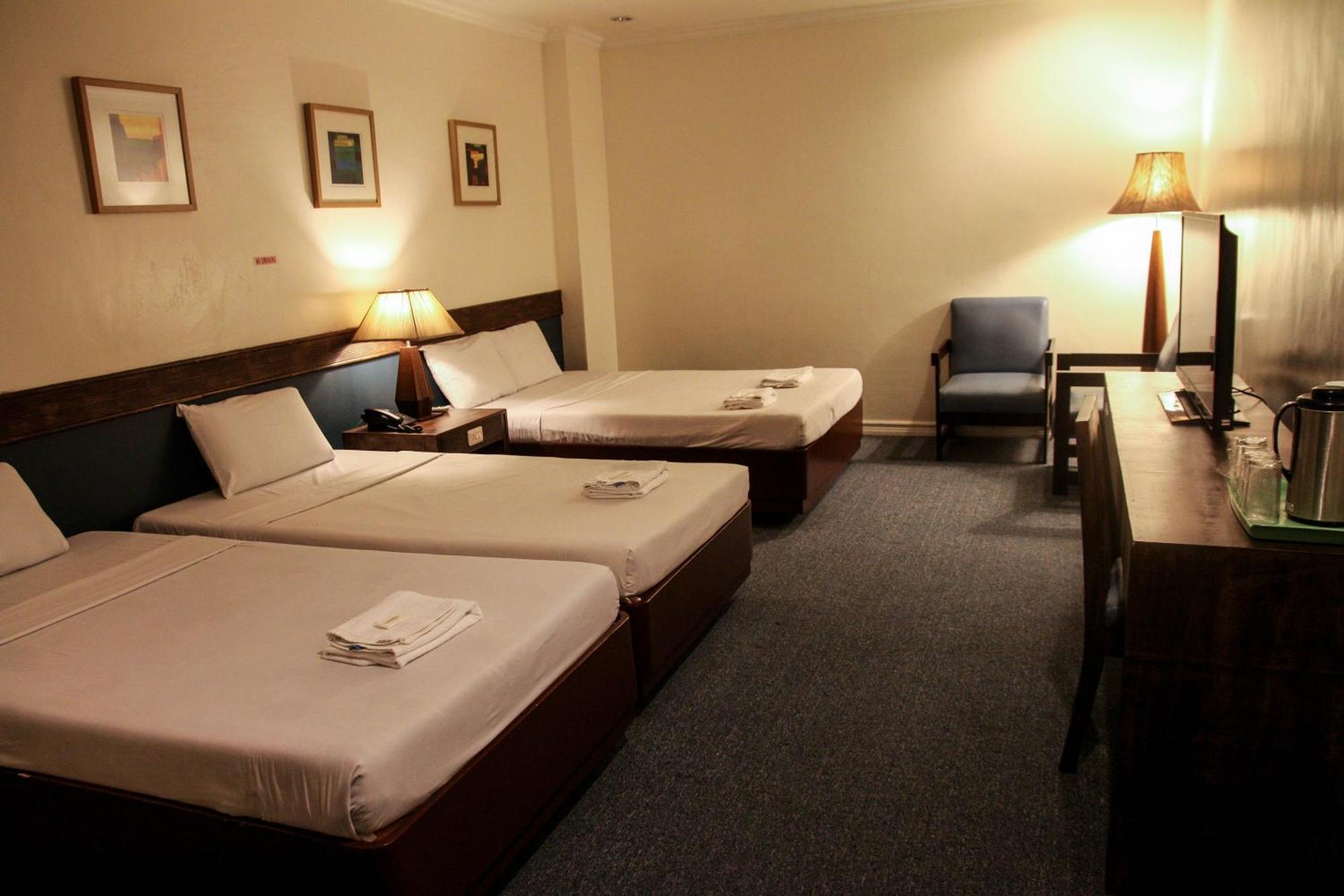 De Luxe Hotel Cagayan de Oro Luaran gambar