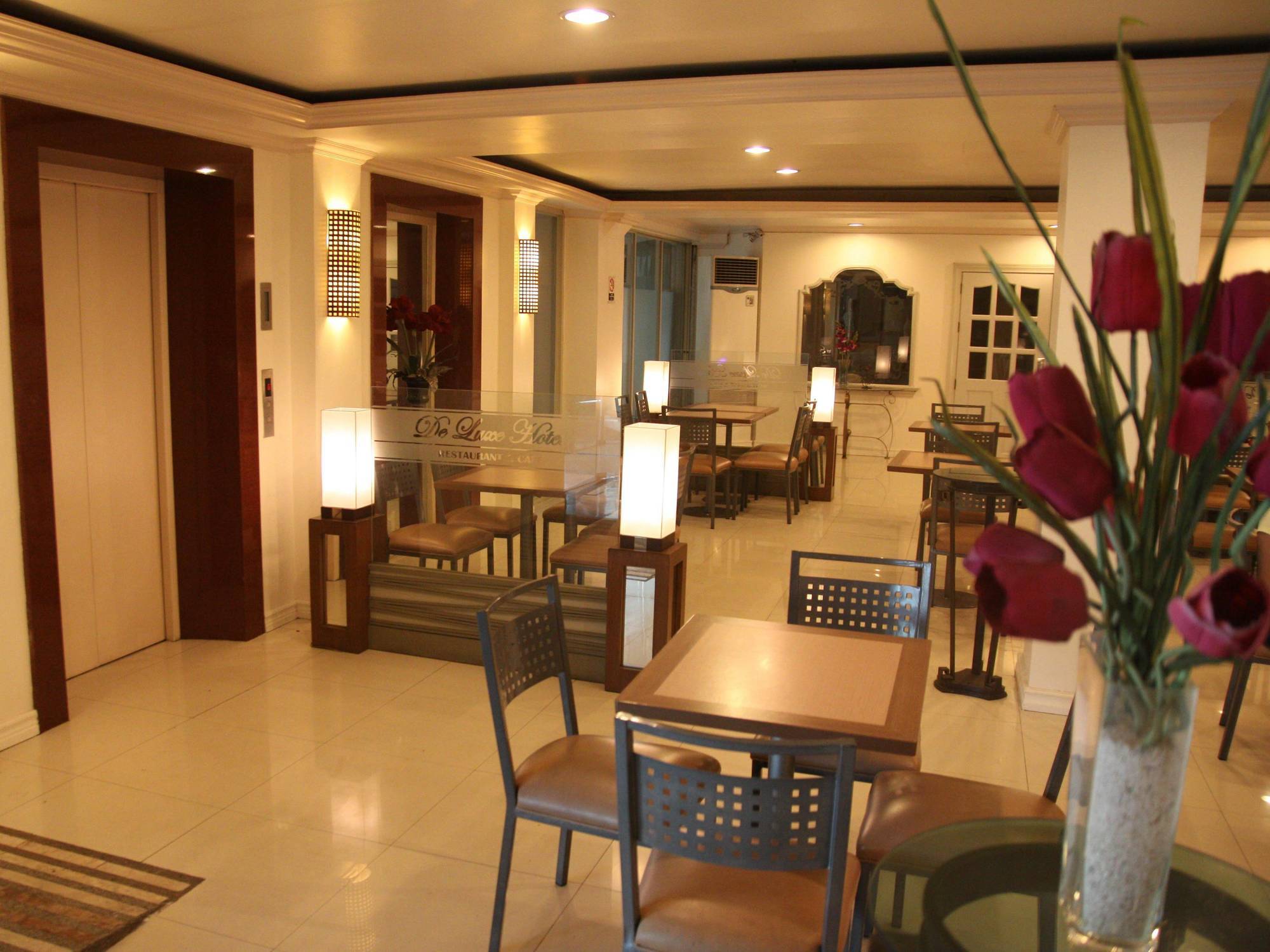 De Luxe Hotel Cagayan de Oro Luaran gambar