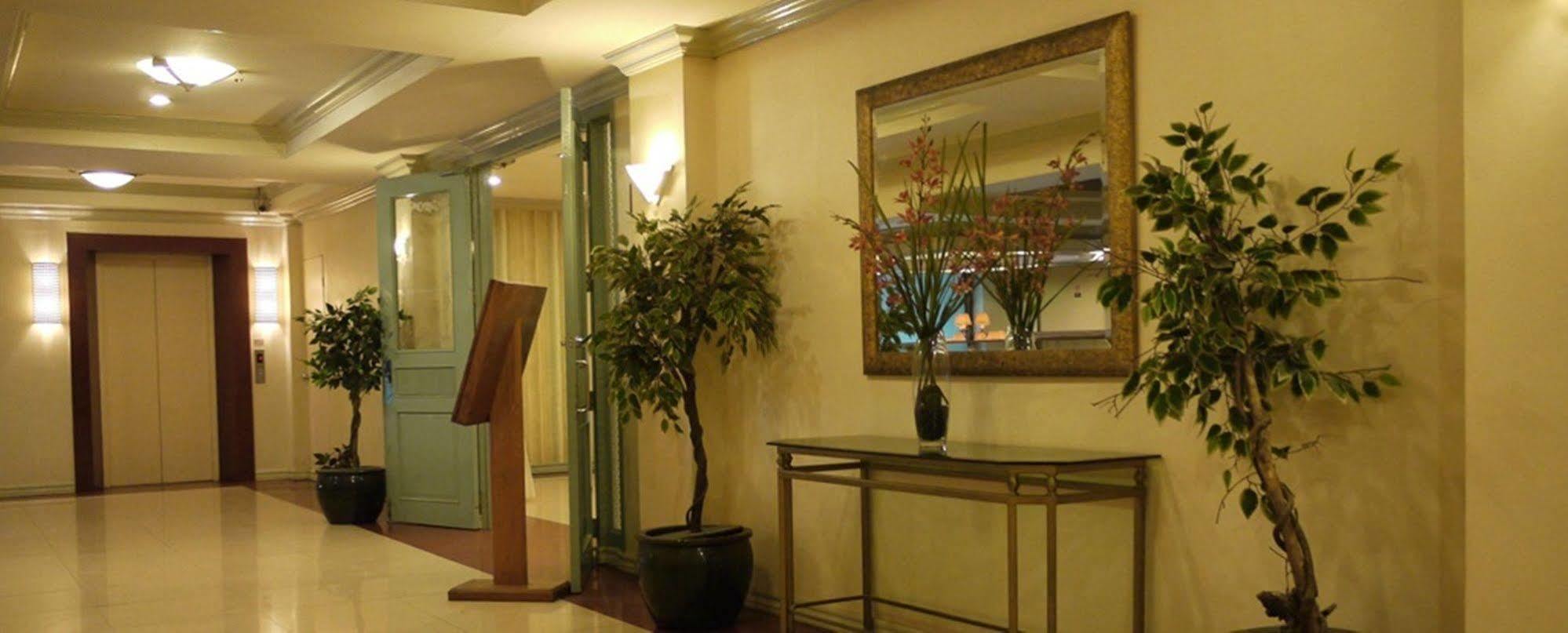 De Luxe Hotel Cagayan de Oro Luaran gambar
